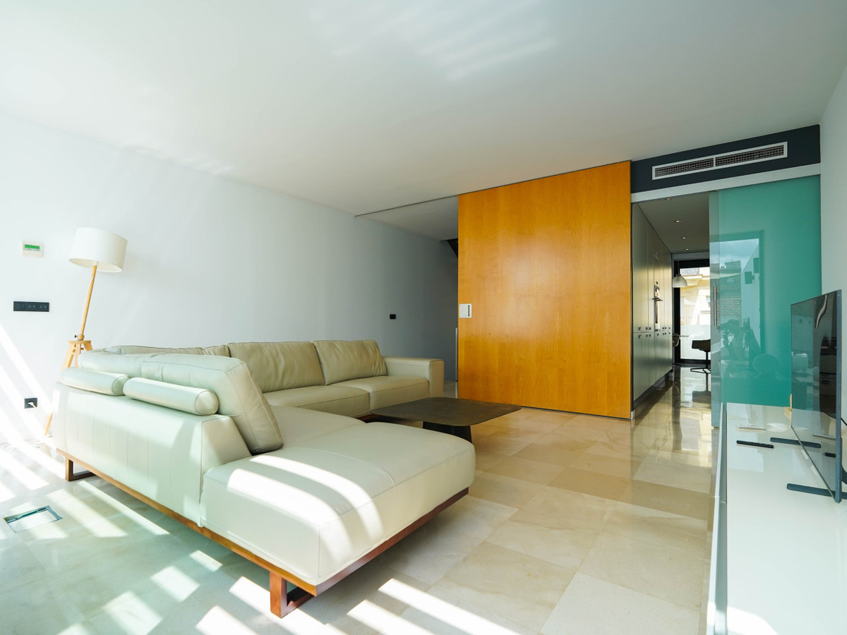 4 Bed Townhouse for sale in Almoradi Costa Blanca, Alicante, Spain