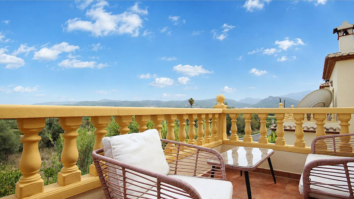 3 Bed Townhouse for sale in Sagra Costa Blanca, Alicante, Spain