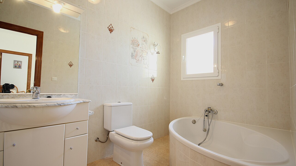 3 Bed Townhouse for sale in Sagra Costa Blanca, Alicante, Spain