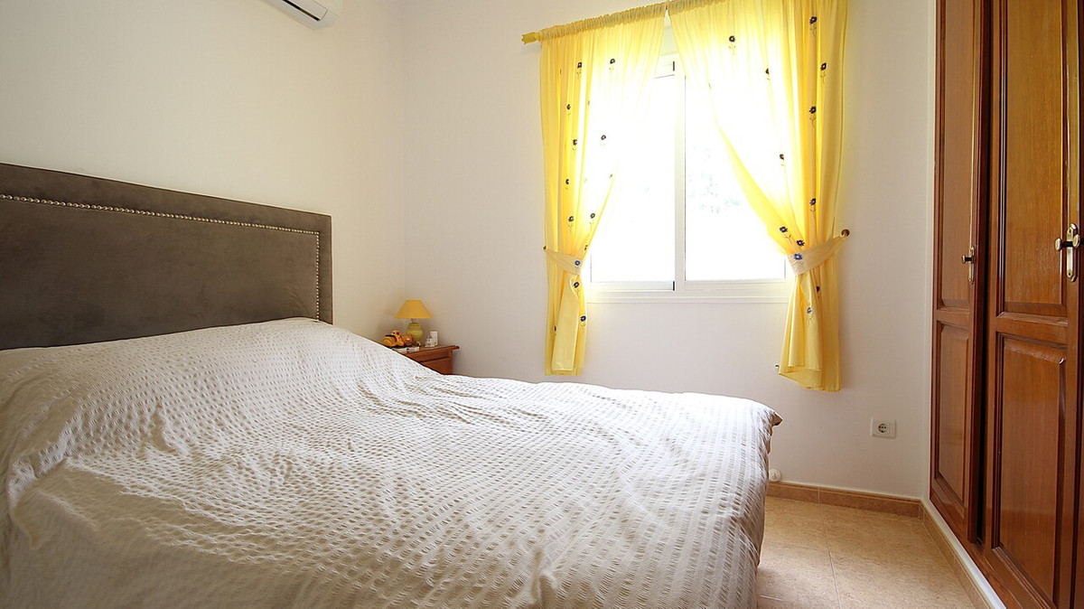 3 Bed Townhouse for sale in Sagra Costa Blanca, Alicante, Spain