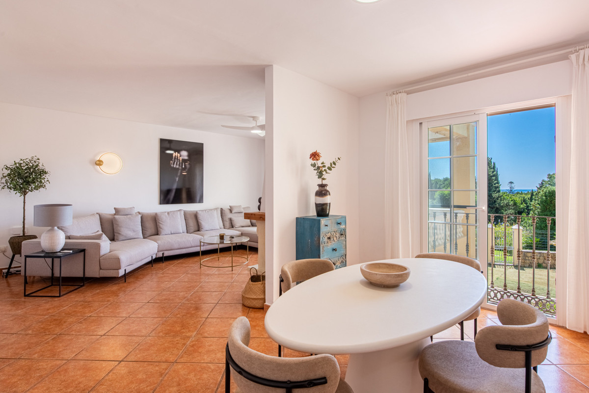 Se vende Villa - Chalet de 5 dormitorios en Costa Del Sol, Málaga, España