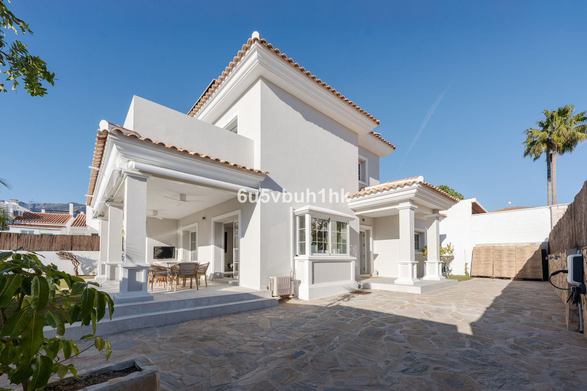 Se vende Adosada de 4 dormitorios en Costa Del Sol, Málaga, España