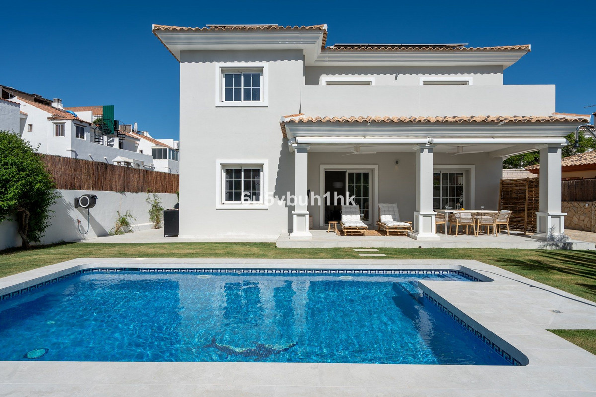 Se vende Adosada de 4 dormitorios en Costa Del Sol, Málaga, España