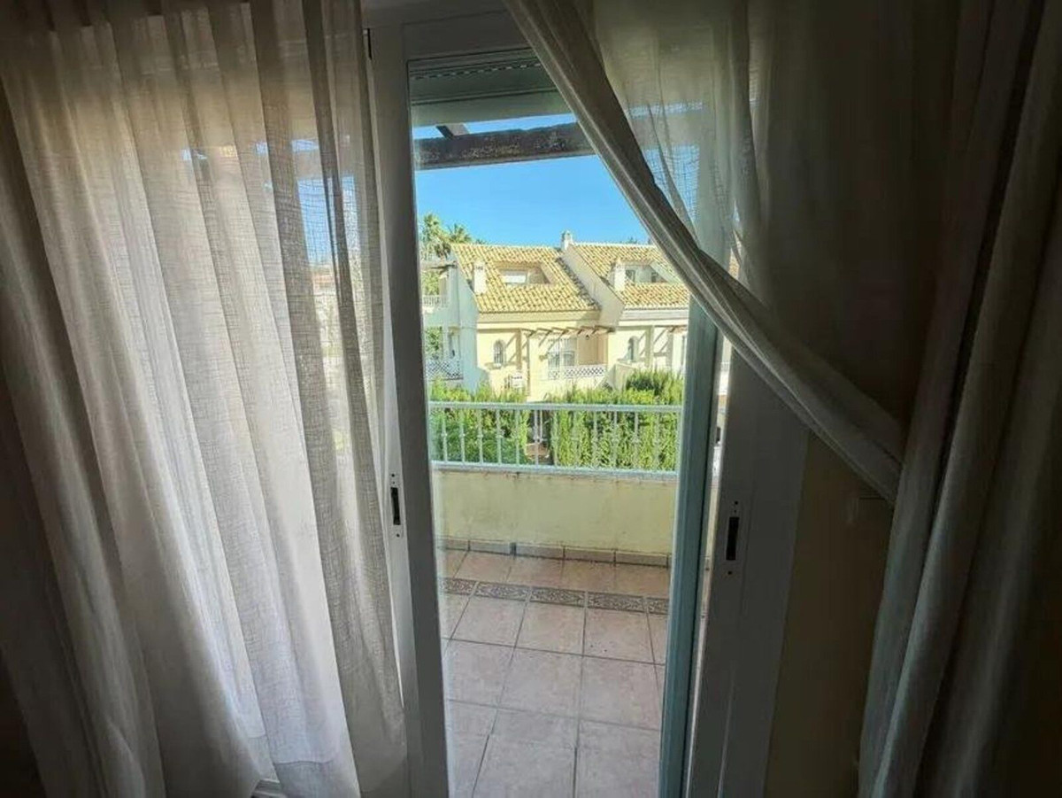 4 Bed Townhouse for sale in Marbella Costa Del Sol, Málaga, Spain
