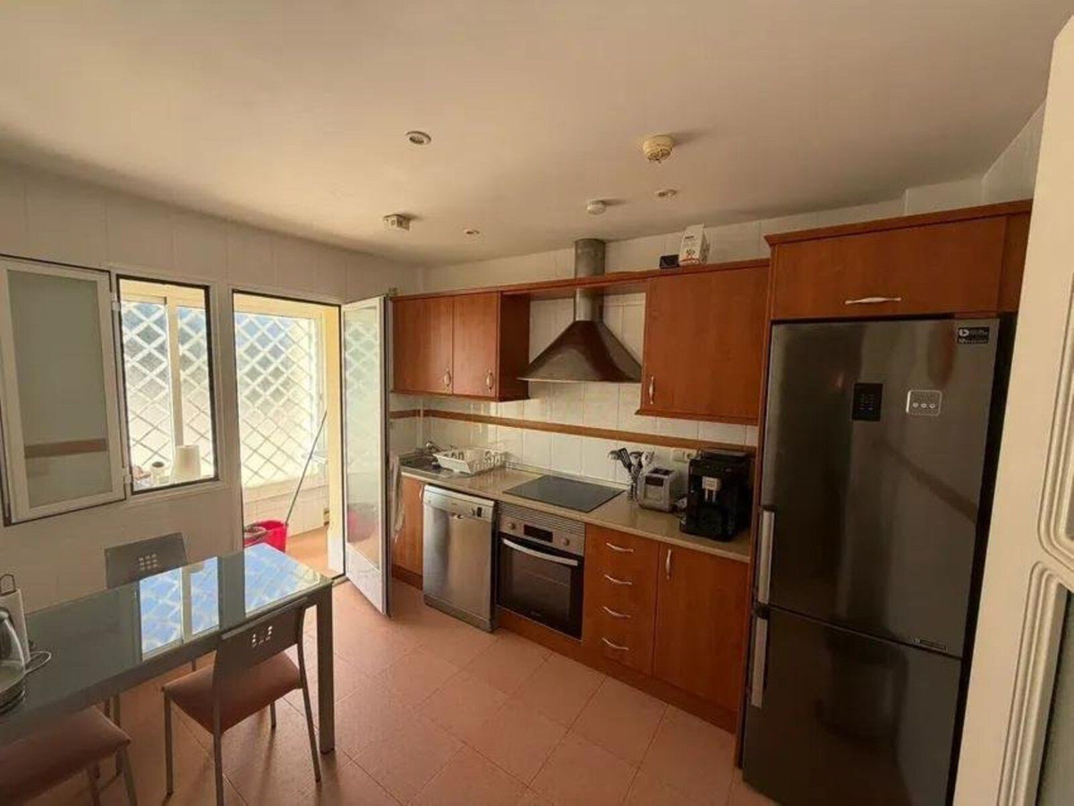 4 Bed Townhouse for sale in Marbella Costa Del Sol, Málaga, Spain