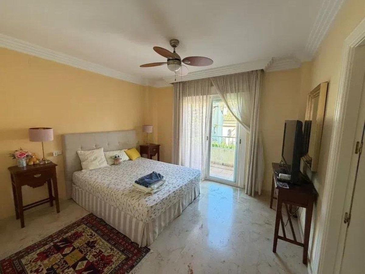 4 Bed Townhouse for sale in Marbella Costa Del Sol, Málaga, Spain