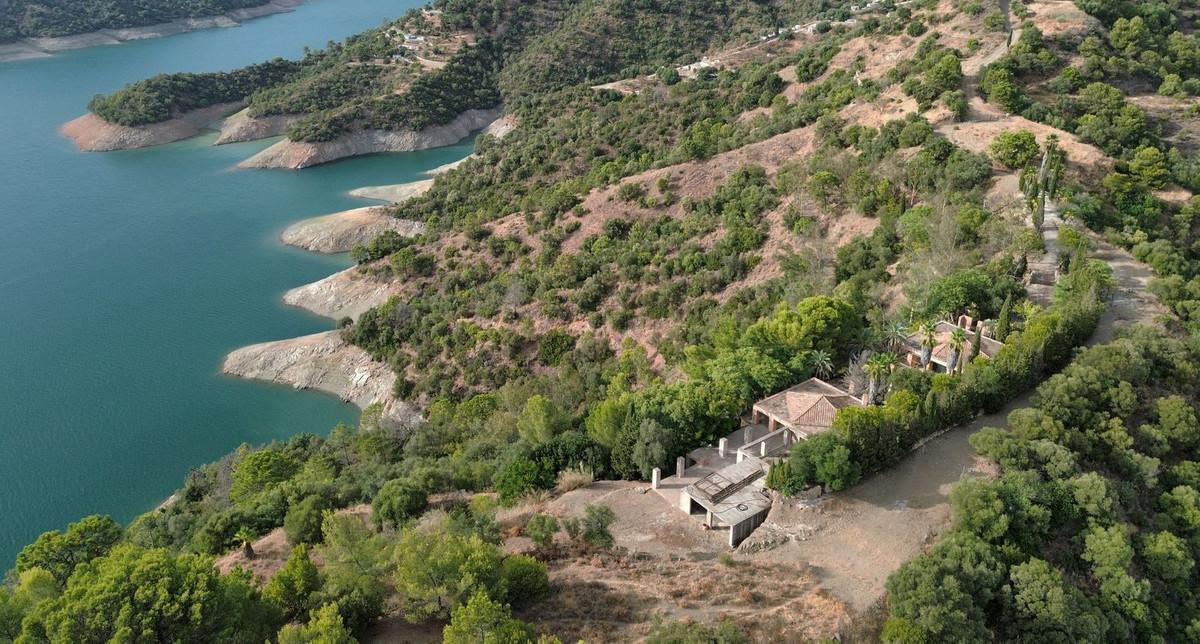Se vende Villa - Chalet de 6 dormitorios en Costa Del Sol, Málaga, España