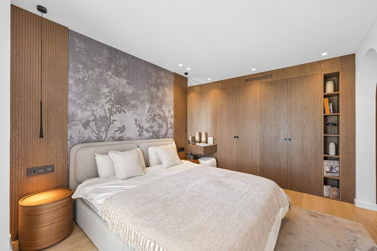 3 Bed Townhouse for sale in Benahavís Costa Del Sol, Málaga, Spain