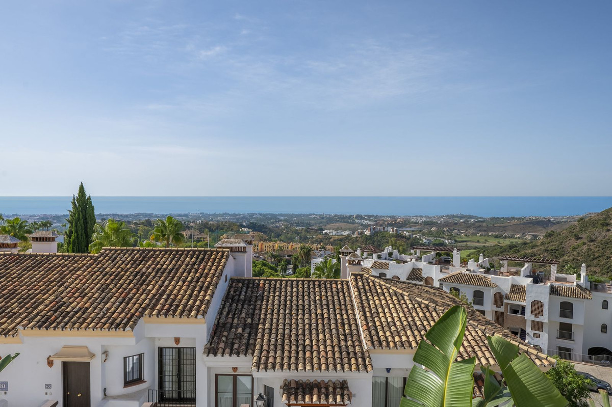 3 Bed Townhouse for sale in Benahavís Costa Del Sol, Málaga, Spain