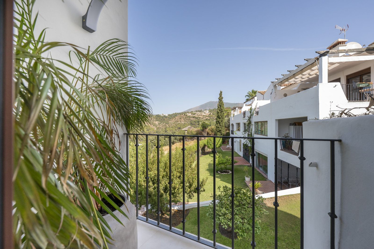 3 Bed Townhouse for sale in Benahavís Costa Del Sol, Málaga, Spain