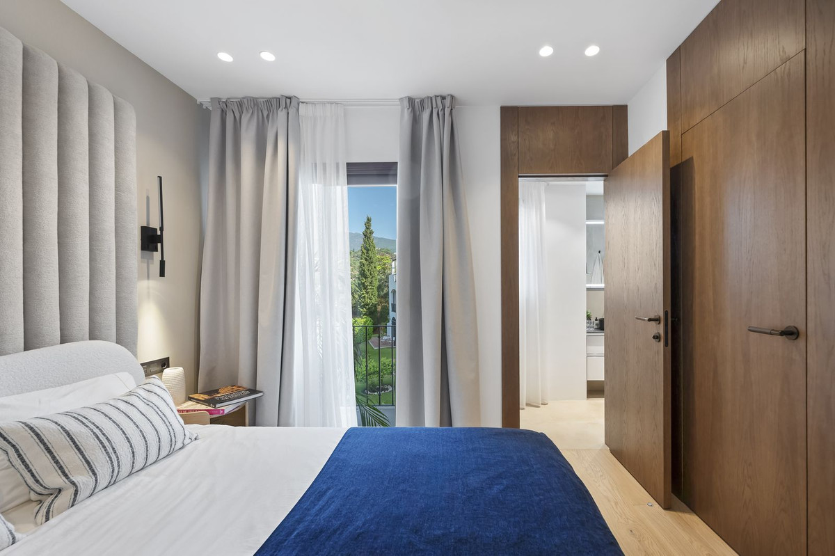3 Bed Townhouse for sale in Benahavís Costa Del Sol, Málaga, Spain