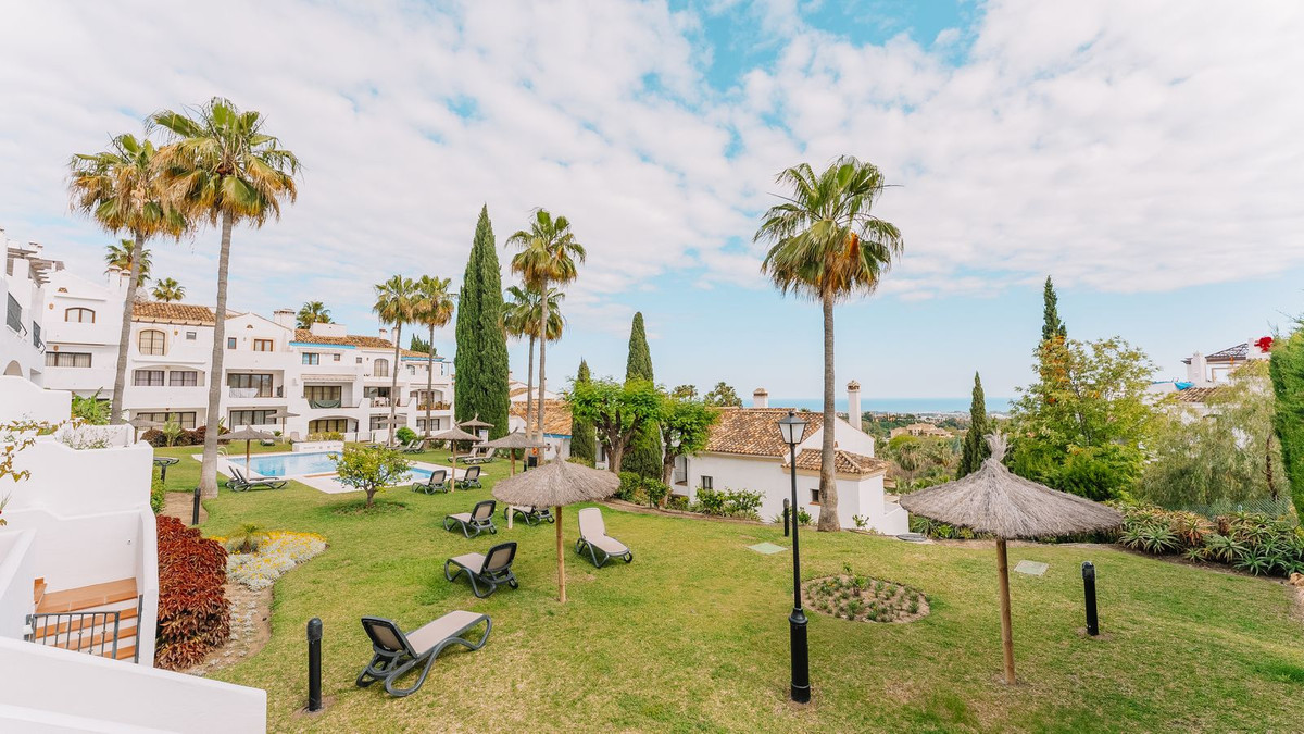 3 Bed Townhouse for sale in Benahavís Costa Del Sol, Málaga, Spain