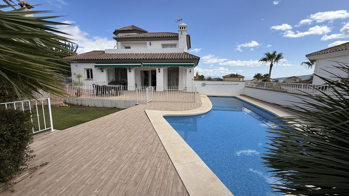 4 Bed Townhouse for sale in Coín Costa Del Sol, Málaga, Spain
