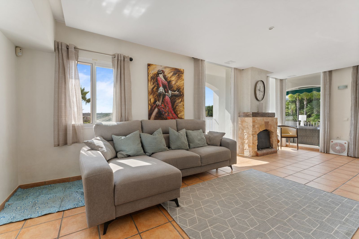4 Bed Townhouse for sale in Coín Costa Del Sol, Málaga, Spain