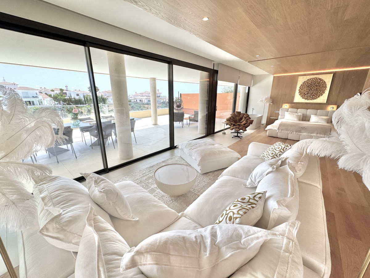 Se vende Apartamento Planta Baja de 3 dormitorios en Costa Del Sol, Málaga, España