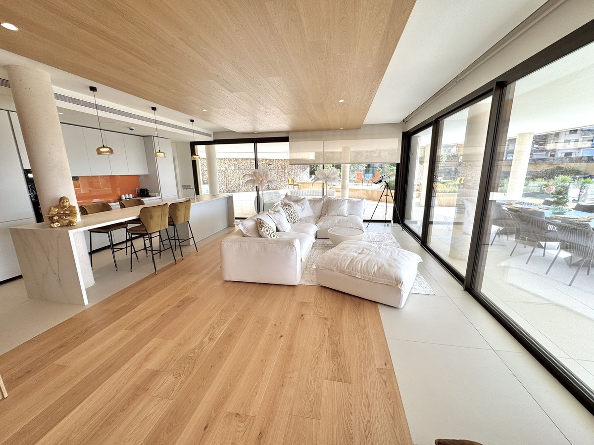 Se vende Apartamento Planta Baja de 3 dormitorios en Costa Del Sol, Málaga, España