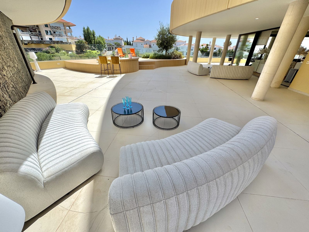 Se vende Apartamento Planta Baja de 3 dormitorios en Costa Del Sol, Málaga, España