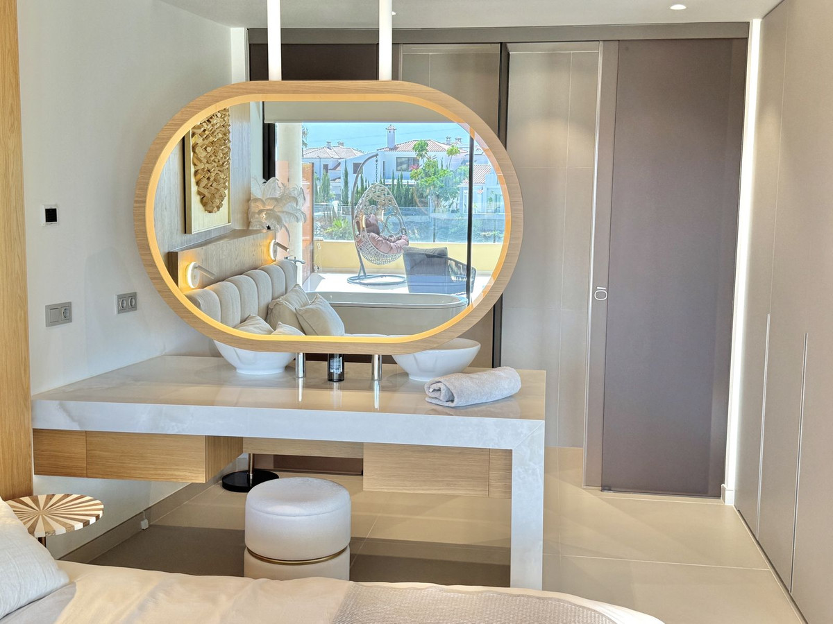 Se vende Apartamento Planta Baja de 3 dormitorios en Costa Del Sol, Málaga, España