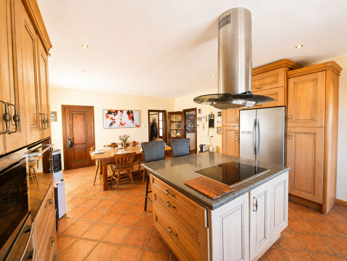 Se vende Finca - Cortijo de 4 dormitorios en Costa Del Sol, Málaga, España