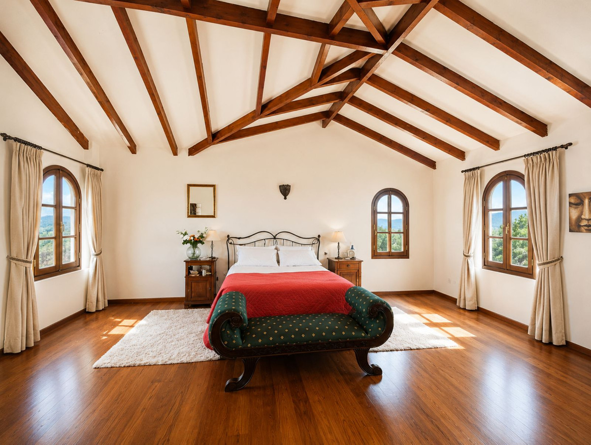 Se vende Finca - Cortijo de 4 dormitorios en Costa Del Sol, Málaga, España