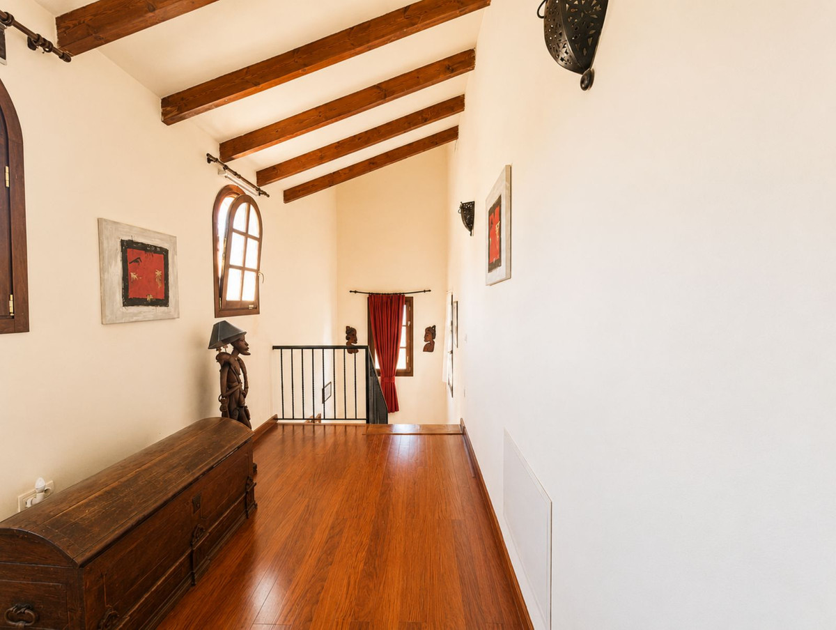 Se vende Finca - Cortijo de 4 dormitorios en Costa Del Sol, Málaga, España