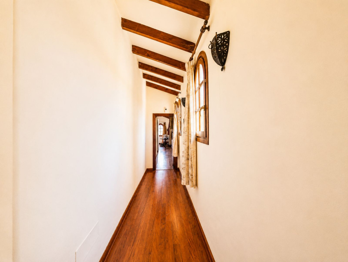 Se vende Finca - Cortijo de 4 dormitorios en Costa Del Sol, Málaga, España