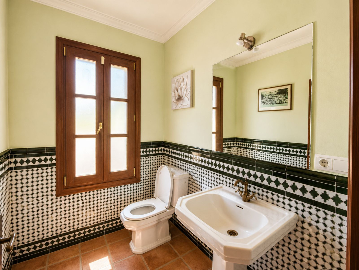 Se vende Finca - Cortijo de 4 dormitorios en Costa Del Sol, Málaga, España