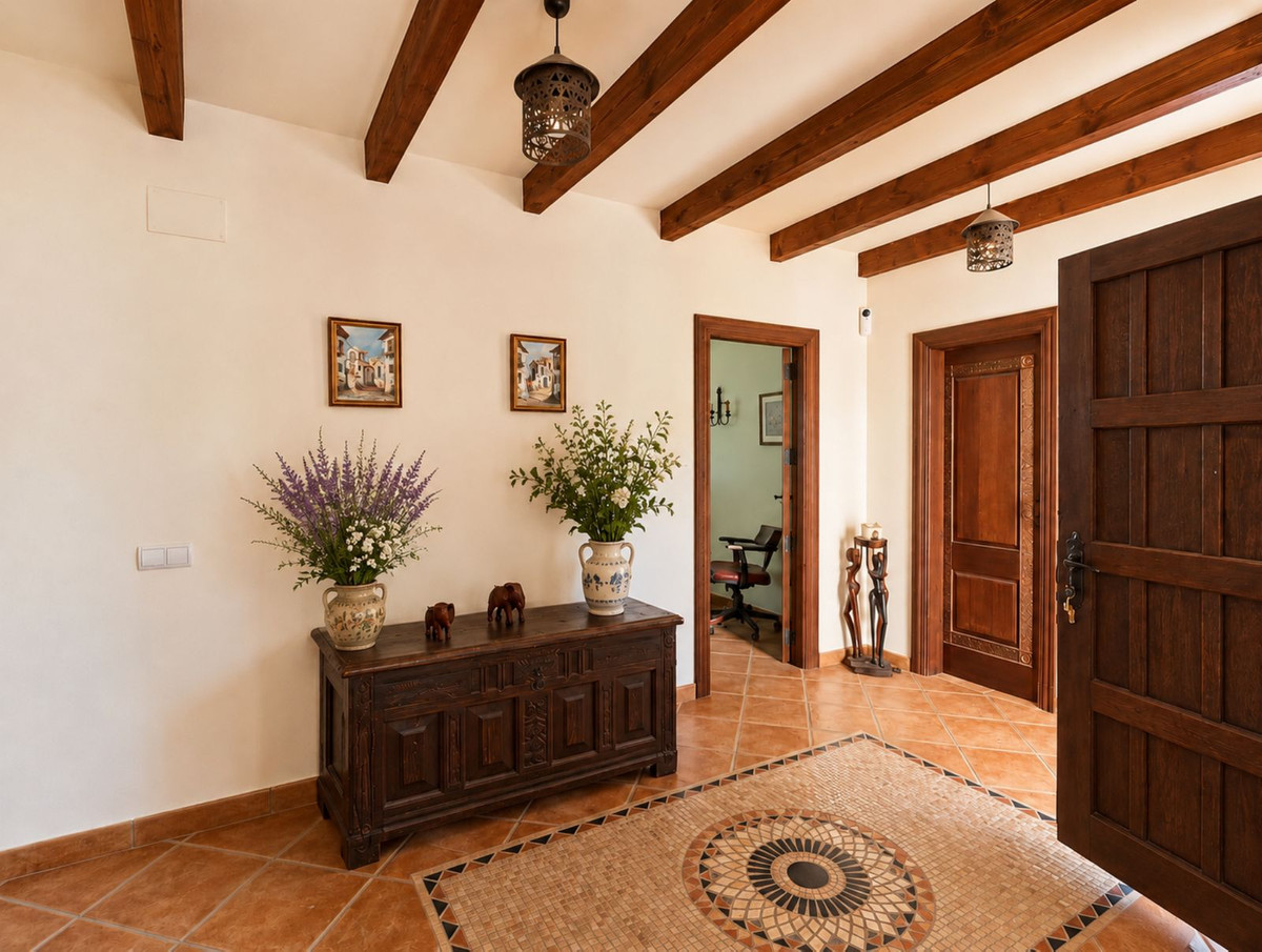 Se vende Finca - Cortijo de 4 dormitorios en Costa Del Sol, Málaga, España