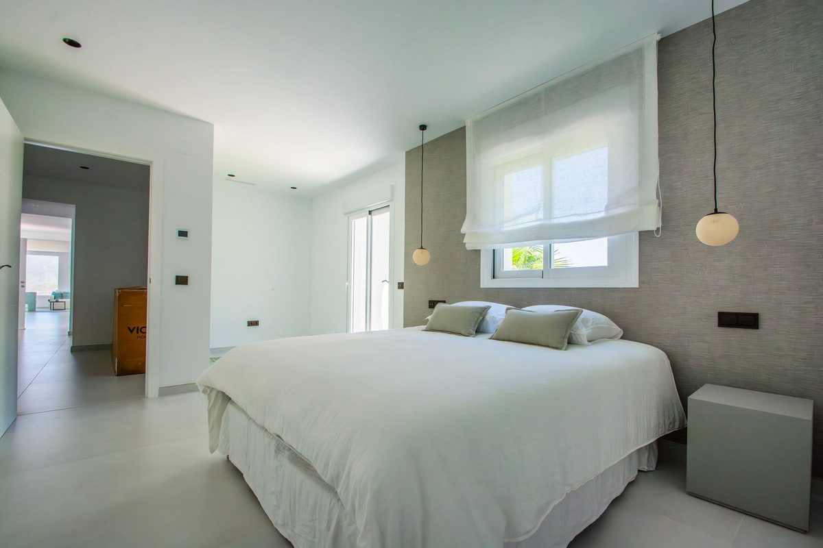4 Bed Townhouse for sale in La Mairena Costa Del Sol, Málaga, Spain