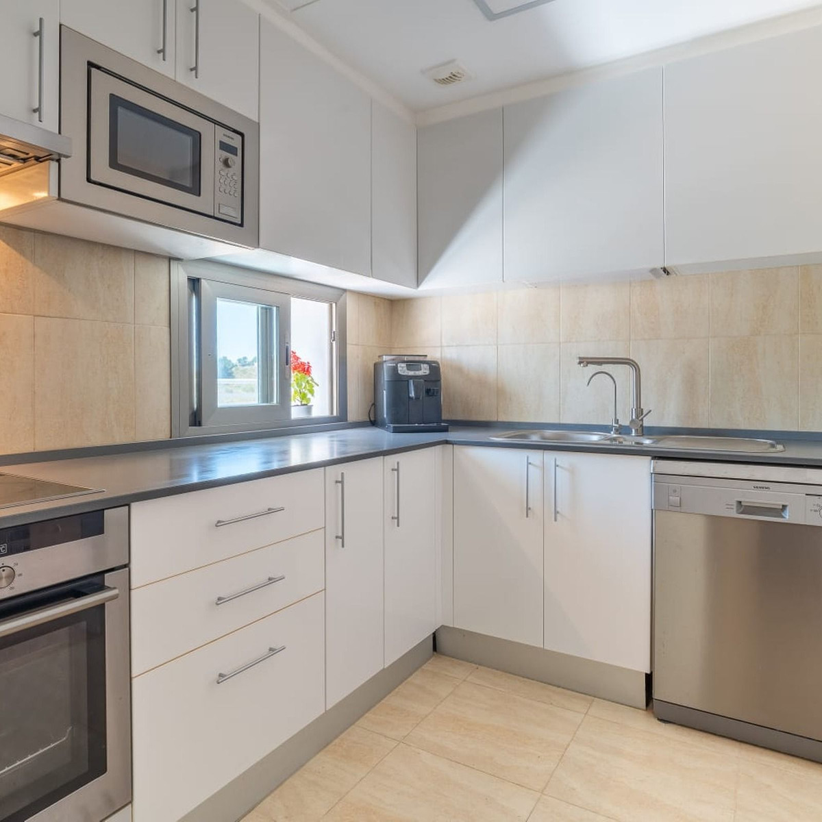 3 Bed Apartment for sale in La Cala De Mijas Costa Del Sol, Málaga, Spain