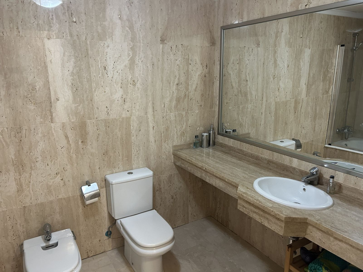 Se vende Apartamento Planta Baja de 2 dormitorios en Costa Del Sol, Málaga, España