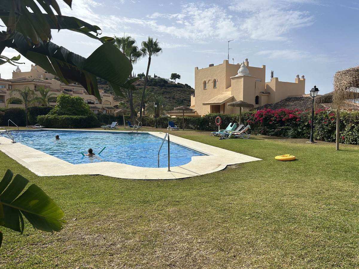 Se vende Apartamento Planta Baja de 2 dormitorios en Costa Del Sol, Málaga, España
