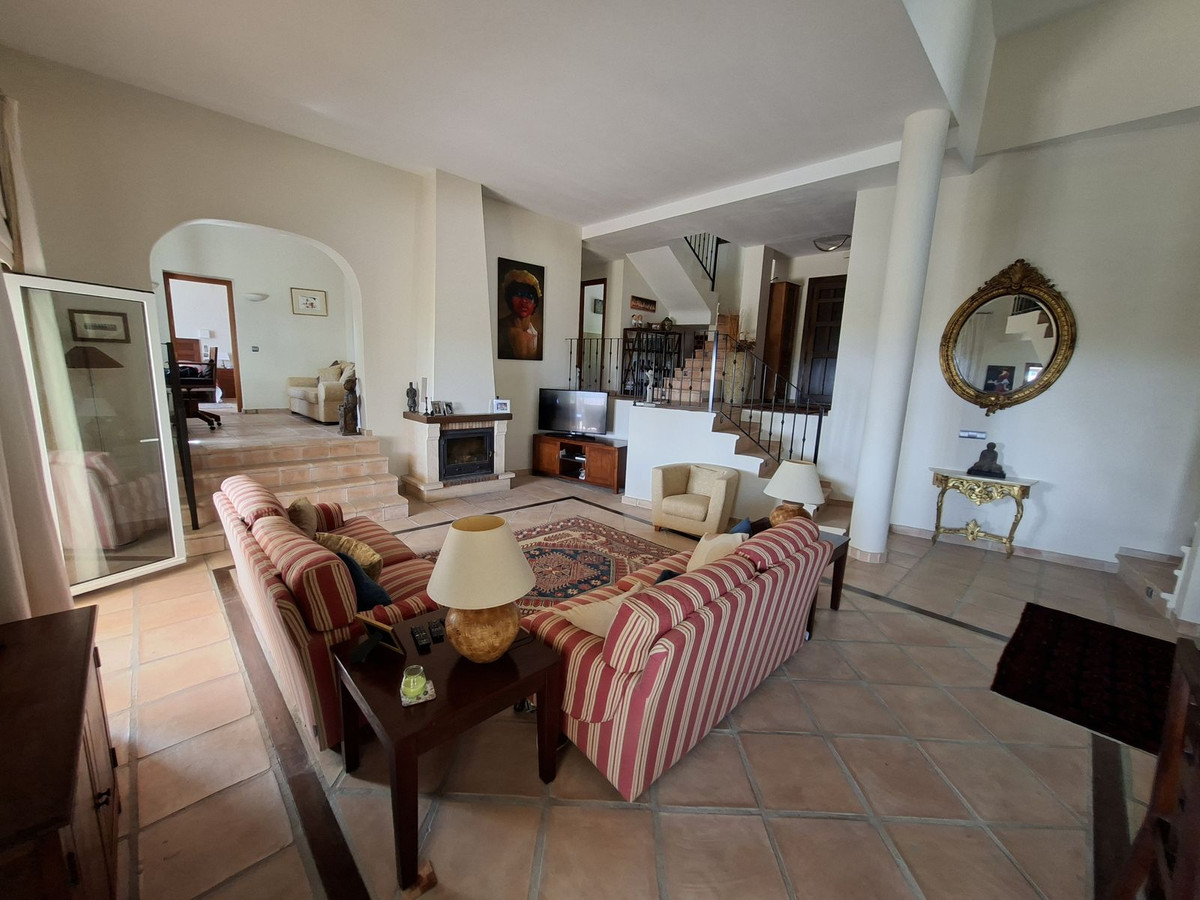 Se vende Villa - Chalet de 4 dormitorios en Costa Del Sol, Málaga, España