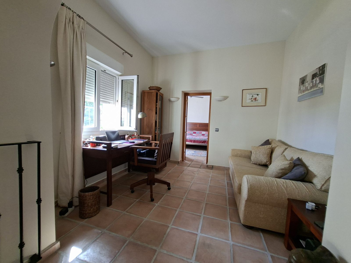 Se vende Villa - Chalet de 4 dormitorios en Costa Del Sol, Málaga, España