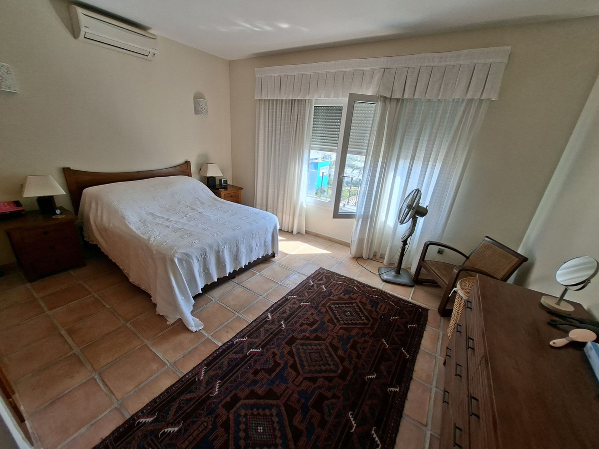 Se vende Villa - Chalet de 4 dormitorios en Costa Del Sol, Málaga, España