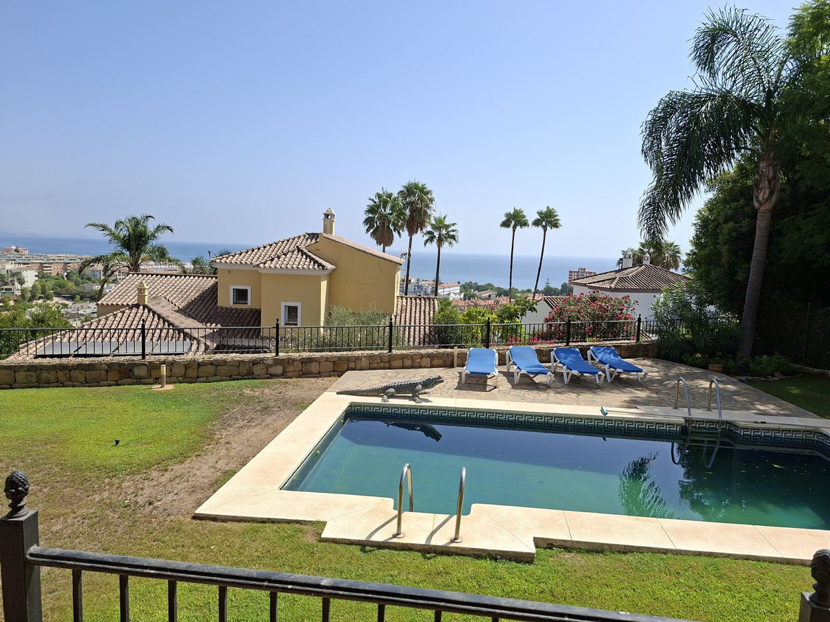 Se vende Villa - Chalet de 4 dormitorios en Costa Del Sol, Málaga, España
