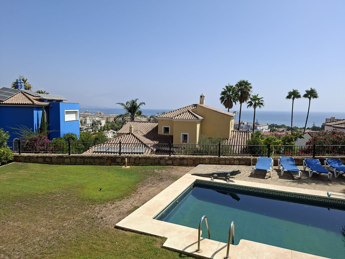 Se vende Villa - Chalet de 4 dormitorios en Costa Del Sol, Málaga, España