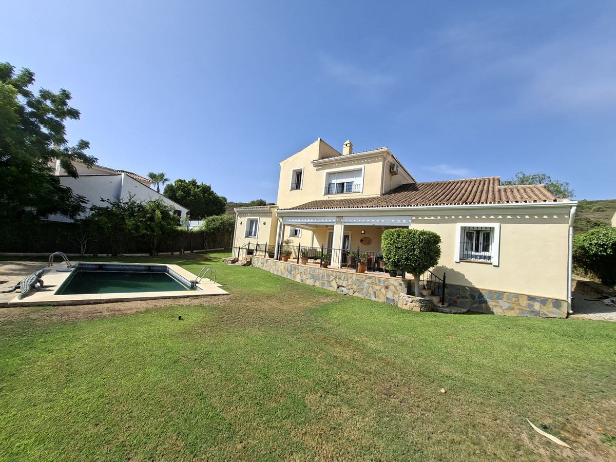 Se vende Villa - Chalet de 4 dormitorios en Costa Del Sol, Málaga, España