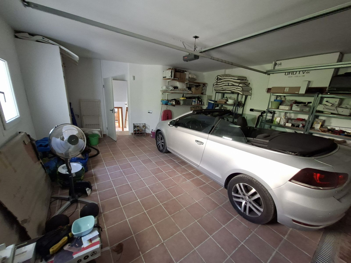 Se vende Villa - Chalet de 4 dormitorios en Costa Del Sol, Málaga, España