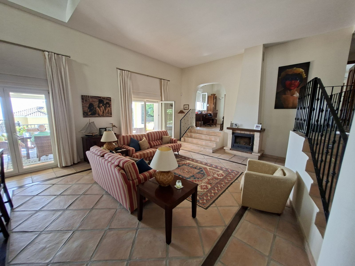Se vende Villa - Chalet de 4 dormitorios en Costa Del Sol, Málaga, España