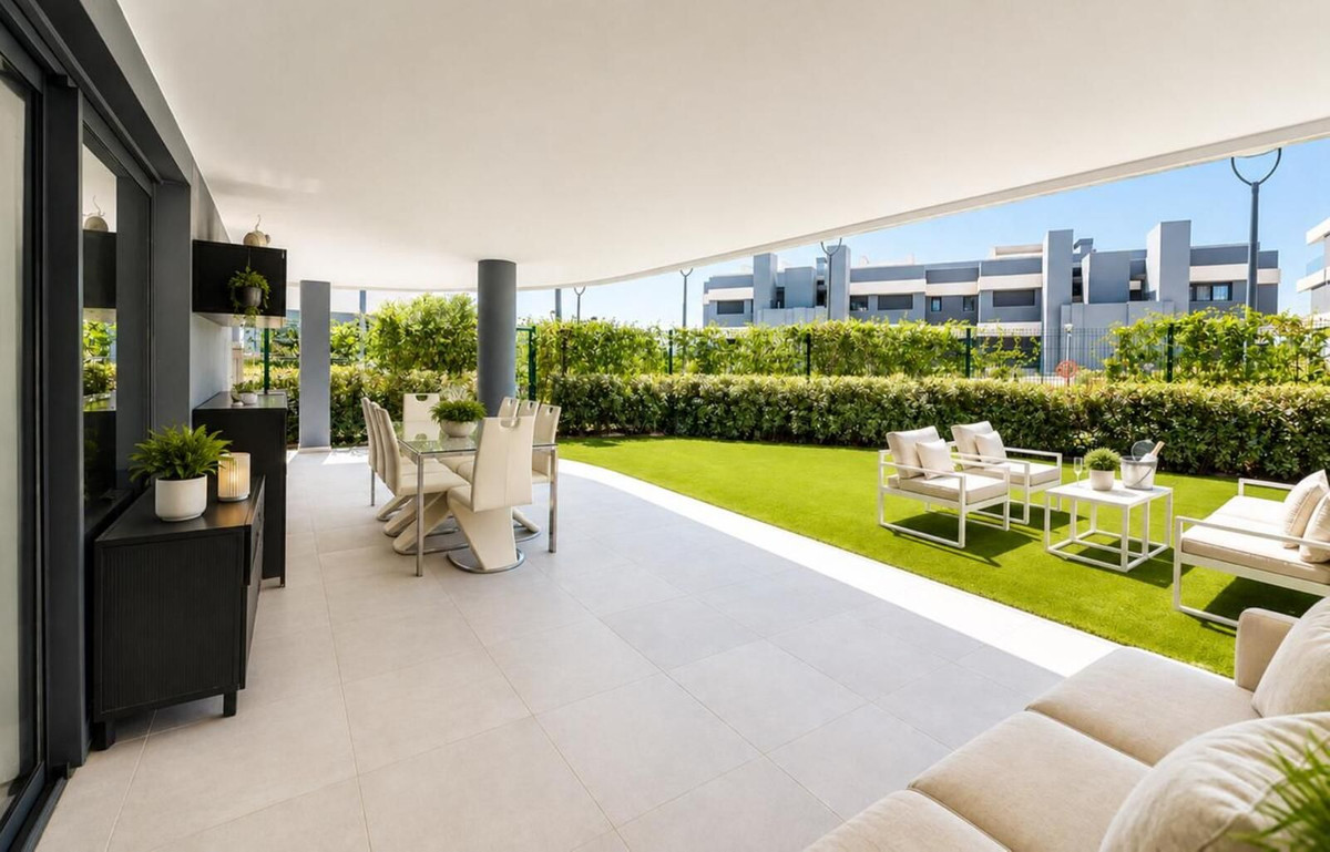3 Bed Apartment for sale in Selwo Costa Del Sol, Málaga, Spain