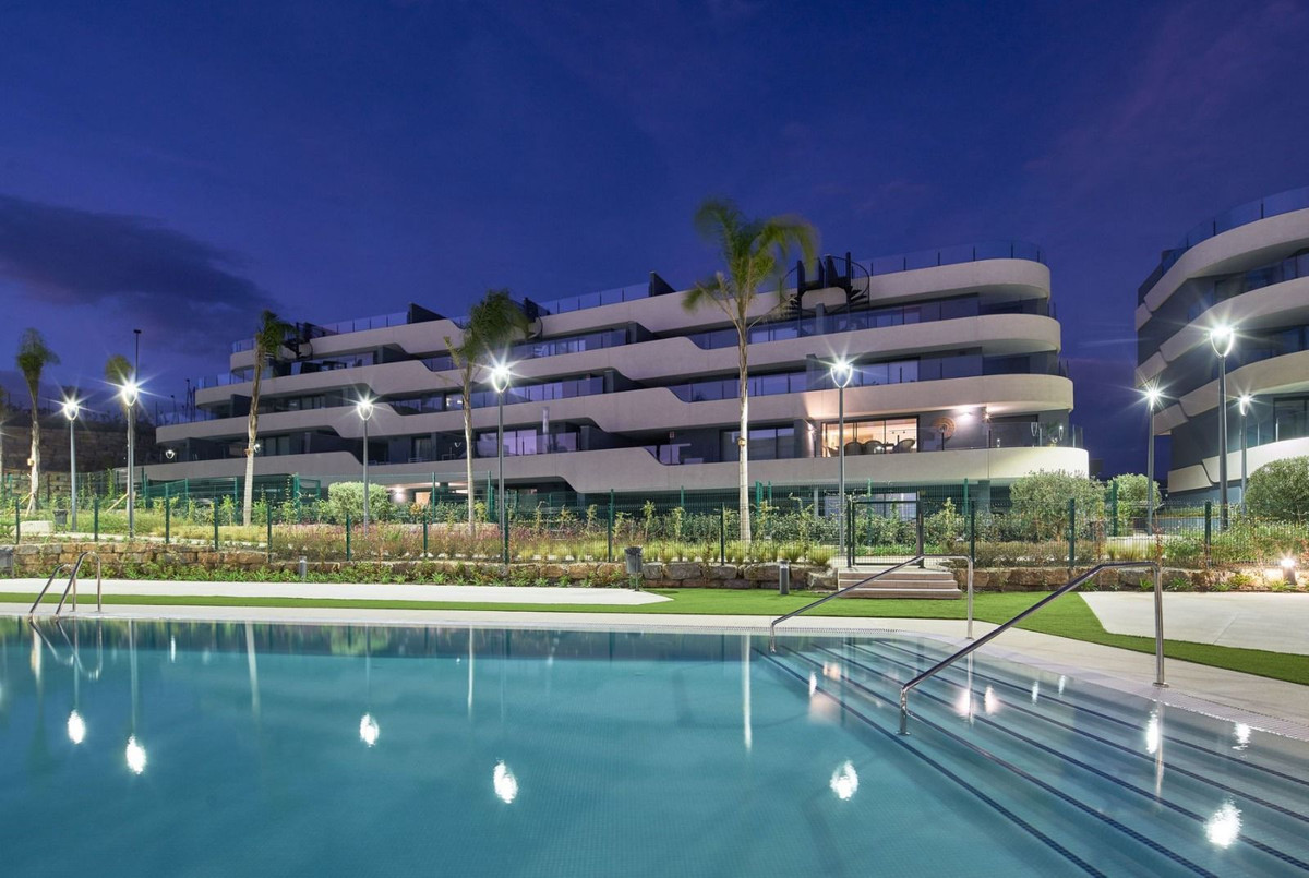3 Bed Apartment for sale in Selwo Costa Del Sol, Málaga, Spain