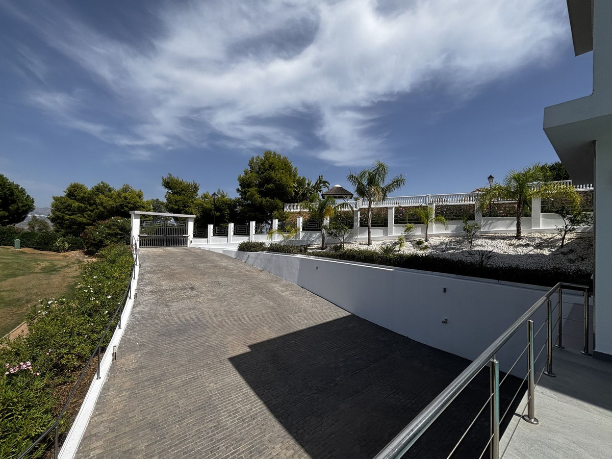 3 Bed Townhouse for sale in La Cala Golf Costa Del Sol, Málaga, Spain