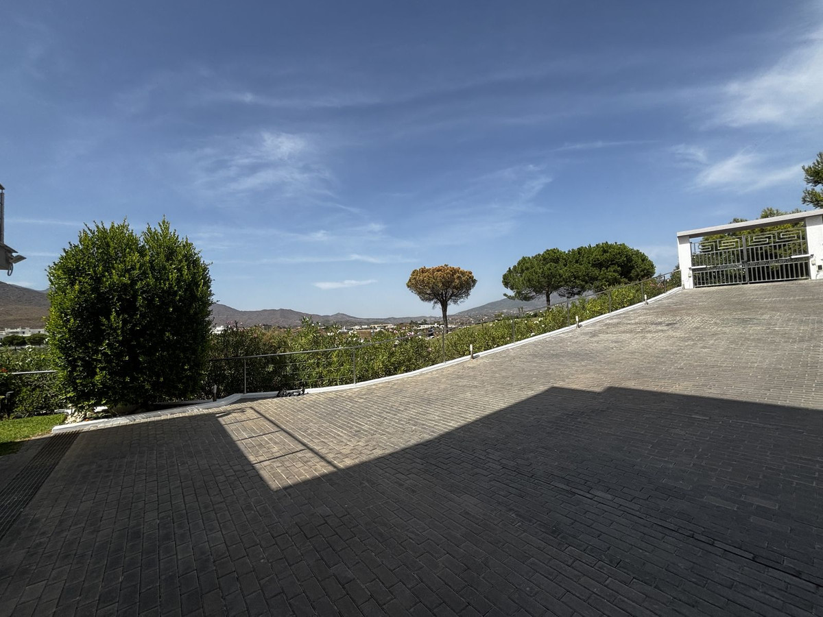 3 Bed Townhouse for sale in La Cala Golf Costa Del Sol, Málaga, Spain