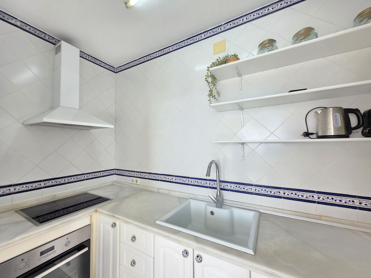 Se vende Apartamento Planta Media de 2 dormitorios en Costa Del Sol, Málaga, España
