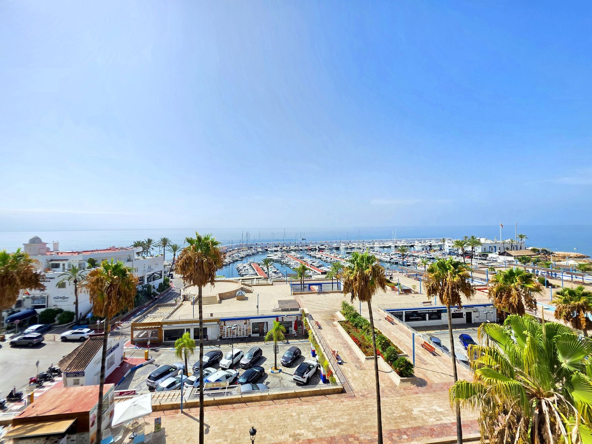 Se vende Apartamento Planta Media de 2 dormitorios en Costa Del Sol, Málaga, España
