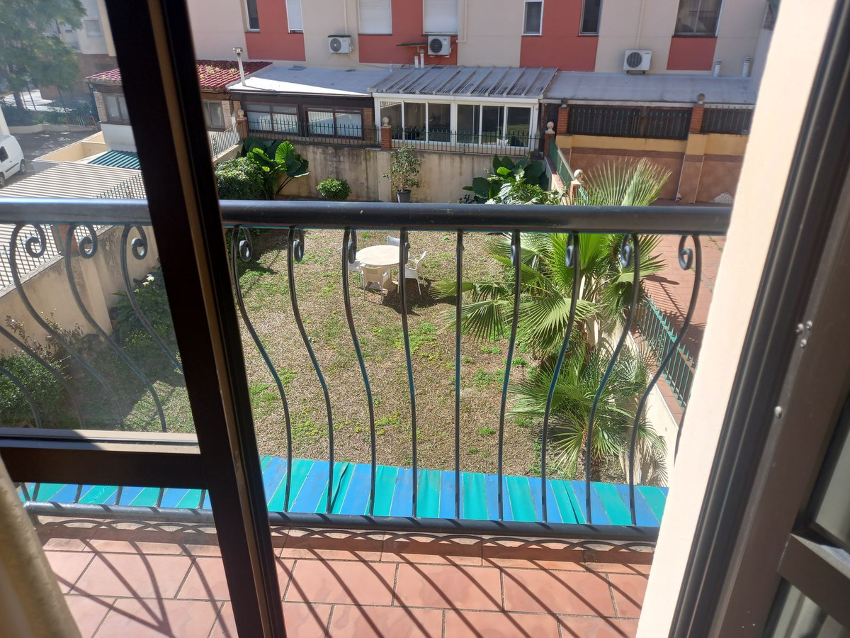 4 Bed Townhouse for sale in Estepona Costa Del Sol, Málaga, Spain