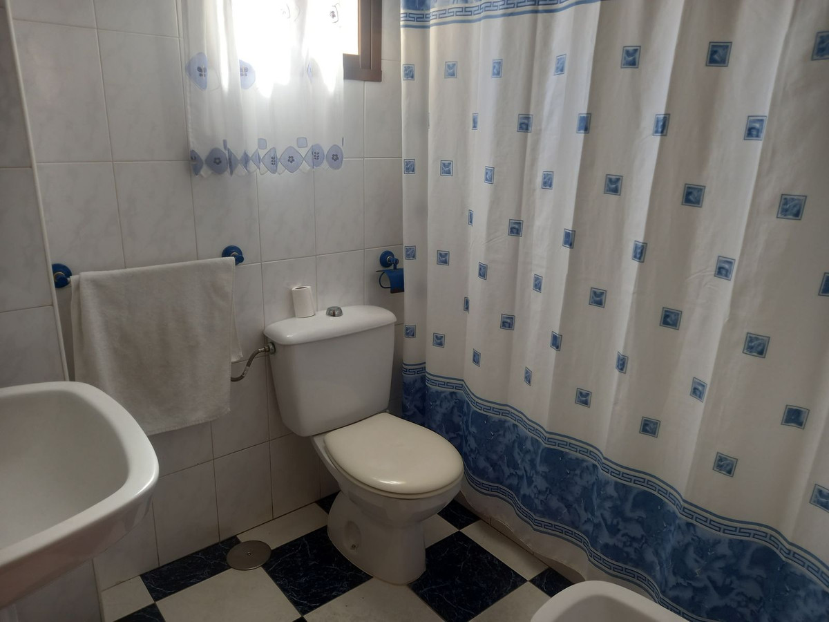 4 Bed Townhouse for sale in Estepona Costa Del Sol, Málaga, Spain