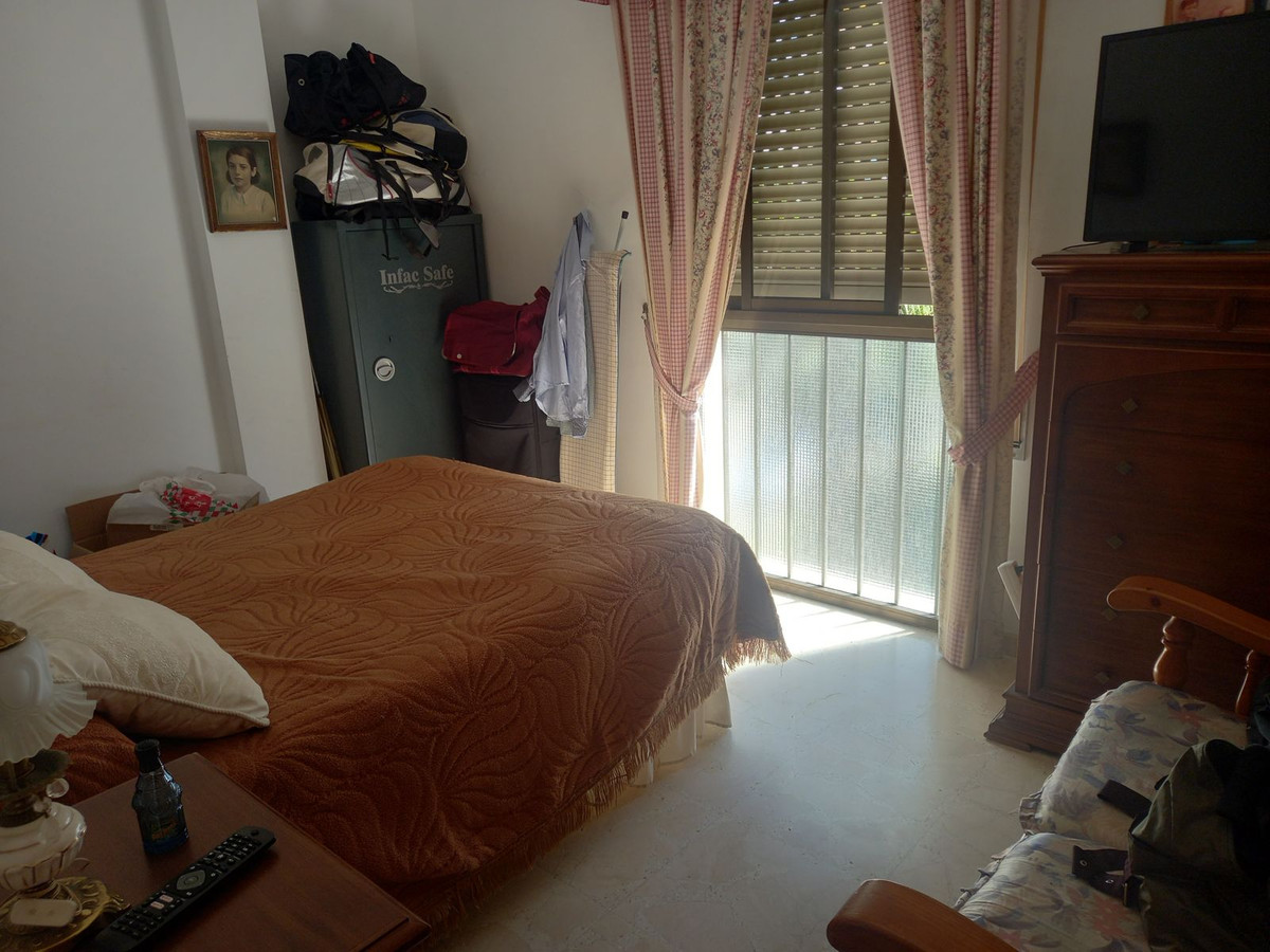 4 Bed Townhouse for sale in Estepona Costa Del Sol, Málaga, Spain