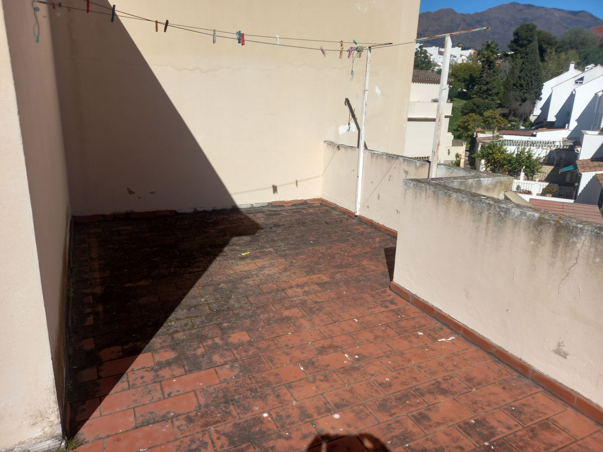 4 Bed Townhouse for sale in Estepona Costa Del Sol, Málaga, Spain